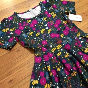 NWT LuLaRoe floral Amelia